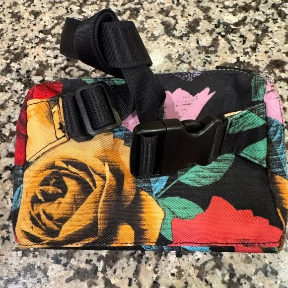 Vera Bradley Multicolor Floral Crossbody/BeltBag - Picture 3 of 8